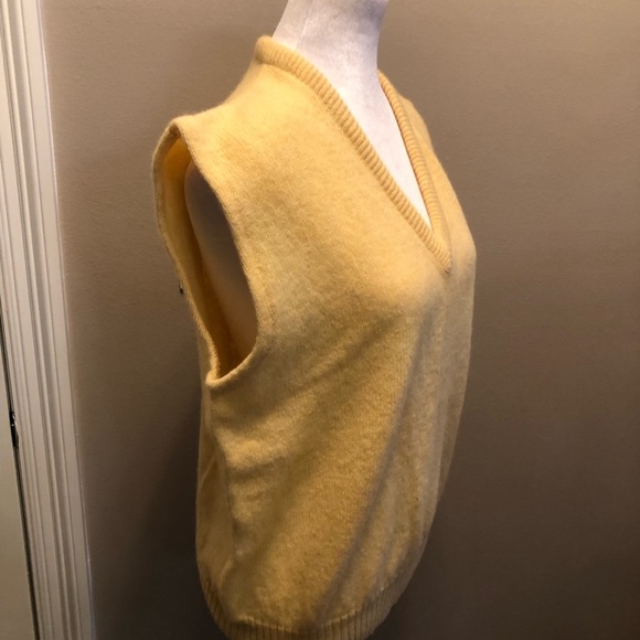 Vintage 1990s-Y2K Jantzen Pullover Vest Yellow Size Large + Bonus Vtg Scarf - Picture 9 of 14